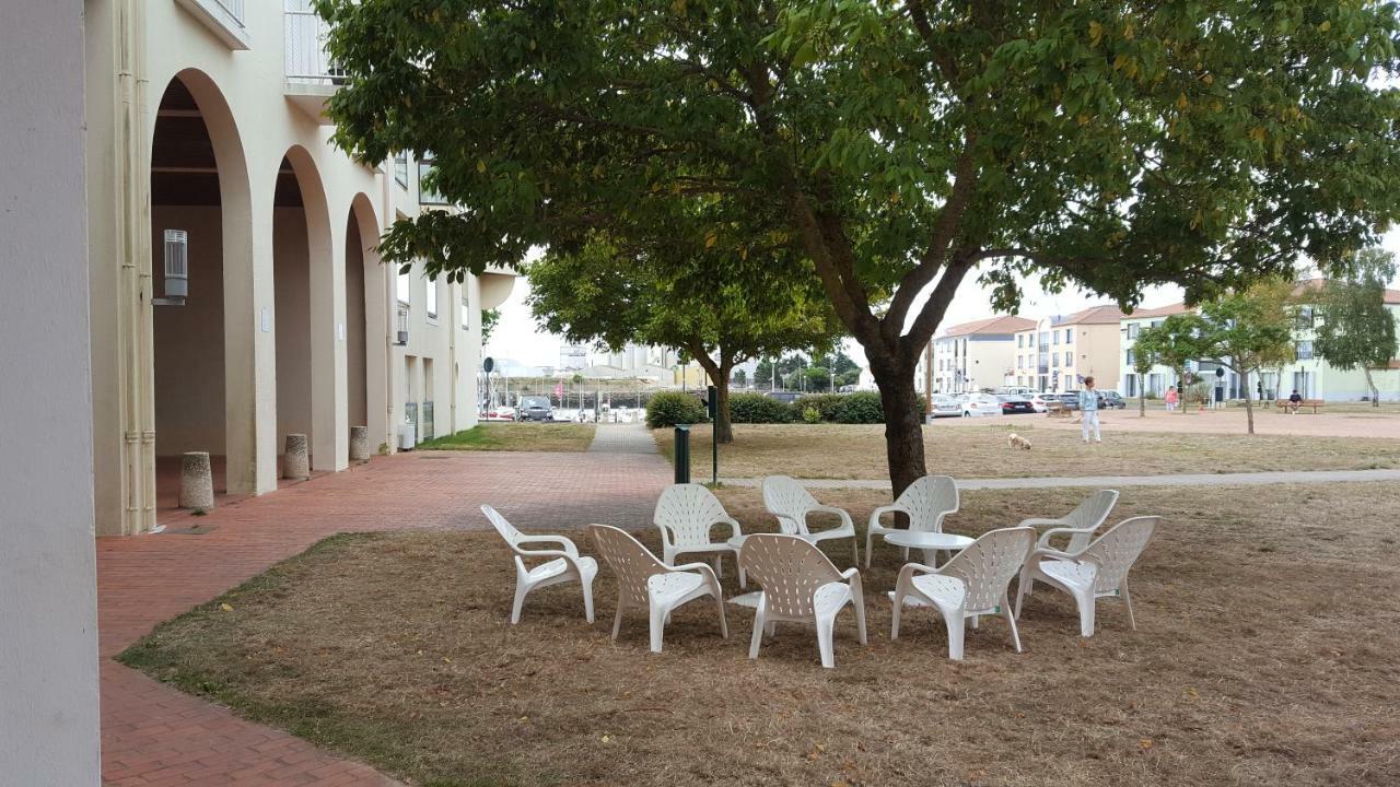 Studio Port De Plaisance لي سابلِ دولونْ المظهر الخارجي الصورة